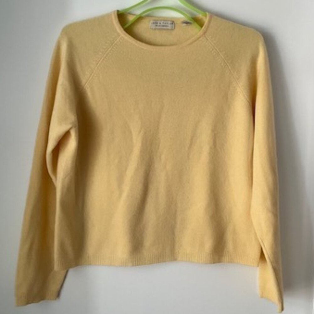 100% Cashmere pullover Lord and Taylor Size L